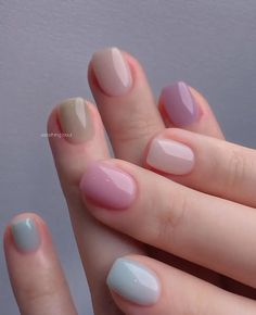 Short nails are the best when it comes to practicality, but this doesn't mean they have to be boring! We love this pastel jelly nail design that adds effortless personality to your fingertips. Hello Nails, December 30