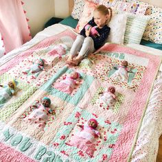 This printable baby doll quilt pattern makes the most adorable interactive play quilt for your lil' mama! This kid's quilt holds nine small baby dolls. Your kids will love taking care of the babies and making sure to put them to bed every night! Give a gift that keeps giving - our interactive quilts are meant to help your kiddos get lost in a world of imaginary play...so you can take a break!This listing is for a digital (PDF) version of the pattern only.This beginner-intermediate quilt pattern Kid Quilts Patterns, Small Baby Dolls, Girl Quilts Patterns, Baby Doll Bed, Good Night Baby, Lil Mama, Baby Quilt Pattern, Applique Quilt Patterns, Childrens Quilts