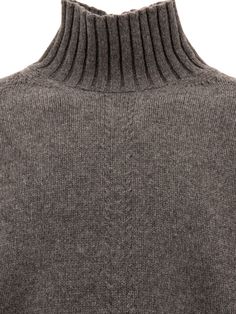 Discover the timeless elegance of Jil Sander's signature turtleneck sweater, ideal for the man who appreciates quality and minimalist style. Made from a virgin wool and yak blend, this garment is perfect for keeping warm without compromising the regular fit. The solid color with a mélange effect lends a touch of sophistication suitable for any occasion. || - Virgin wool-yak blend - Ribbed knit - Mélange effect - High collar - Sleeves with dropped shoulders - Long sleeves - Ribbed hem and cuffs | Straight Cut Jeans, Style Minimaliste, Leather Cap, Wool Pants, Sweaters Knitwear, Denim Pant, Jil Sander, Minimalist Style, Denim Top