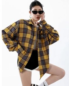 A checked shirt that adds flavor to your style. 

It has a loose silhouette and can also be used as a cover-up. 

This is a recommended item that will expand your coordination if you own one. 

◾️Model
Height/Weight: 167cm(65.7in)/40kg(88.1lb)
Try size: M




Cm
(inches)

Length
Chest
Shoulder
Sleeve length


M
72(28.3)
120(47.2)
53.5(21.0)
56(22.0)


L
75(29.5)
126(49.6)
56(22.0)
57.5(22.6)


XL
78(30.7)
132(51.9)
58.5(23.0)
59(23.2)


2XL
81(31.8)
138(54.3)
61(24.0)
60.5(23.8) Plaid Long Sleeve Shirt, One Piece Top, Long Sleeve Plaid Shirt, Check Shirt, Strike A Pose, Height And Weight, Fur Jacket, Model Height, Shoulder Sleeve