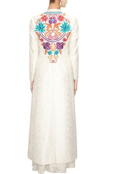 This plazzo suit is featuring in a white self embroidered jacket kurta in chanderi with multicolour floral work bodice. This plazzo suit comes along with white embroidered pants with floral waist band. Eastern Clothes, Plazzo Set, Plazzo Suit, White Palazzo Pants, Dress India, Backpack Ideas, Plazzo Suits, Curated Outfit, Floral Work