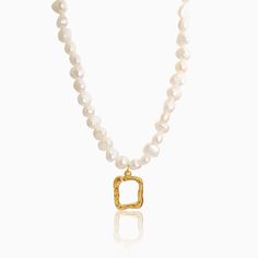 Pearl & 18K Gold Necklace with Square Embossed Design - Nobbier - Gold Necklace - 18K Gold And Titanium PVD Coated Jewelry Pearl Gold Necklace, Pearl Anklet, Pearl Accessories, Bling Earrings, Earrings Trendy, Embossed Design, Gold Pearl Necklace, Bracelet Style, Jewelry Essentials