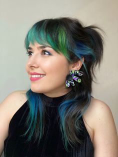 Fashion Color Placement, Cool Hair Dos, Pastel Color Block Hair, Colorblock Shag Hair, Vivid Shag Hair, Money Piece Curtain Bangs Dark Hair, Colorful Shag Hair, Spring Vivid Hair Color, Dark Colorful Hair