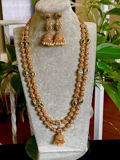 Gold Necklace Indian, Indian Necklace, Gold Long Necklace, Gold Bead Necklace, Pakistani Jewelry, Bridal Gold Jewellery Designs, Bridal Gold Jewellery, Gold Jewellery Design, Multi Strand Necklace