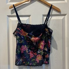 Nwt Size 38 (Fits A Medium Possibly A Large) Please See Pics For Measurements Vintage Vanity Fair Pajama Camisole Top Beautiful Lightweight Floral Print With A Lace Trim Detail! Adjustable Straps Comes From A Smoke Free Home. Thanks For Stopping By! Tags: Abercrombie And Fitch Aeropostale American Eagle Adidas Ann Taylor Loft Brandy Melville Banana Republic Charlotte Russe Champion Express Fila Free People Gap Hollister H&M New York And Company Nike Puma Tillys Urban Outfitters Victoria Secret P Fitted Blue Floral Print Camisole, Floral Print Camisole Sleepwear, Blue Floral Print Camisole Tank Top, Fitted Floral Print Camisole For Loungewear, Sleeveless Fitted Multicolor Sleepwear, Floral Print Camisole Tops For Daywear, Lace Camisole Top, Plisse Dress, Vintage Vanity Fair