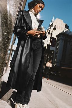 Zara Mom Jeans, Faux Leather Trench Coat, Mom Fit Jeans, High Rise Black Jeans, Long Leather Coat, Leather Trench, Long Trench Coat, Belted Trench Coat, Black High Waist