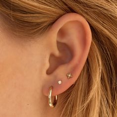 Four Point Star Studs 3earrings In One Ear, Third Earings Piercings, Earings 3 Piercings, Second Lobe Piercing Studs, Ear Piercings Thirds, Cute Second Piercing Ideas, Two Lobe Piercings Ideas, Earring Stack 3 Holes, Third Earring Piercing