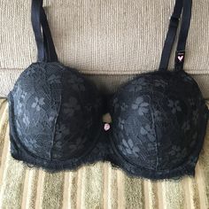 Black Dream Angel Bra. Bra Has A Lace Covering. I Took The Price Tag Off So I Could Not Return. Never Worn. True 32ddd Fit. No Padding This Bra Would Look Fabulous With A Black Pair Of Panties. Smoke Free/Pet Free Home Victoria's Secret Black Lace Bra, Angel Bra, Price Tag, A Black, Victoria’s Secret, Women's Intimates, Victoria's Secret, Angeles, Angel