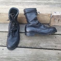 "Vintage 90s y2k Grunge Punk Rock Black Leather Military Issue Combat Moto Boots Size Men's 6.5W Fits a Woman's 9 WIDE  Great used vintage condition, see pictures for signs of wear and distressing consistent with vintage leather boots, amazing Grunge distressing, etc Genuine Black Full Grain Leather Upper 1\" heel Thick Chunky Lowers 8 eye Lace-up front closur Round toe Padded collar Soft toe 9\" shaft height Issued April 1997 Punk Rock Grunge Streetwear Motorcycle Moto Combat Goth Gothic Urban Hip Hop Hypebeast Street Gorpcore EMS Police Military" Vintage Winter Moto Boots With Reinforced Toe, Vintage Leather Work Boots For Winter, Vintage Combat Boots For Winter Outdoor, Vintage Winter Combat Boots For Outdoor, Vintage Moto Boots For Winter Outdoor Activities, Vintage Moto Boots For Outdoor Winter Use, Vintage Moto Boots For Winter Outdoor, Vintage Steel Toe Work Boots, Vintage Leather Moto Boots With Steel Toe