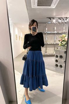 High Waist Ruffles A-Line Long Denim Skirt – Nada Outfit Land Casual Blue Denim Skirt For Winter, Long Blue Denim Skirt For Fall, Blue Long Denim Skirt For Fall, Blue Skirt Outfits, Rok Tutu, Stylish Outfits Casual, Long Skirt Outfits, Denim Skirt Outfits, Long Denim Skirt