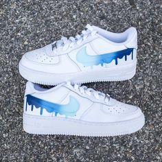 Blue Gradient Custom Air Force 1 Skor Sneakers Nike, Sneakers Air Force, Skor Sneakers, Air Force 1s, Preppy Shoes, Nike Fashion Shoes, Break The Rules, Air Force 1 Custom, Custom Air Force 1