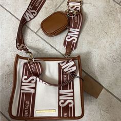 Steve Madden Purse Brand New With Tags Steve Madden Purses, Steve Madden Purse, Purse Brands, Steve Madden Bags, Fitness Inspo, Fit Inspo, Steve Madden, Crossbody Bags, Bag Lady