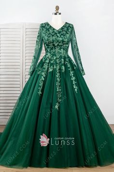 elegant dark green lace and tulle long formal ball gown Ball Gowns Dark Green, Emerald Green Dress Long, Dark Green Ball Gown, Quinceanera Gowns, Purple Ideas, Green Ball Gown, Grad Dresses Long, Modest Wedding Gowns, Dress Train