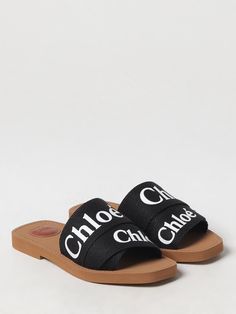 Find CHLOÉ Flat Sandals on Editorialist. Flat Sandals CHLOÉ Woman color Black Chloe Flats, Black Flat Sandals, Chloe Sandals, Chloe Price, Black Sandals Flat, Latest Sandal, Sandals Flats, Chloe Shoes, Black Outfits