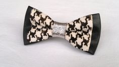 Check out this item in my Etsy shop https://www.etsy.com/listing/213039743/leather-houndstooth-print-bow-tie-hair