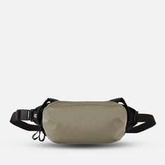 The D1 Fanny Pack is a versatile bag that can be worn on your hip or cross-body style. With dedicated organization for things like your phone, keys, and wallet, and enough space to fit a small camera, this is one badass minimal carry solution.