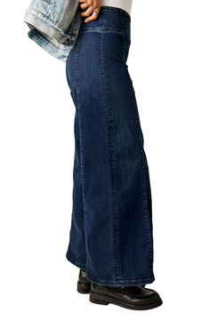 A wide waistband and a dose of comfy stretch send these jeans straight to the top of everyone's favorites list. 31" inseam; 26" leg opening; 12" front rise; 15" back rise (size 29) Side zip closure 53% cotton, 25% polyester, 20% modal, 2% elastane Machine wash, tumble dry Imported Outfit Pieces, Tara Yummy, Ireland Trip, Comfy Jeans, Dream Closets, Pop Style, Favorites List, Dark Indigo, Outfit Inspo Fall