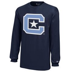 Help your young fan show the Citadel Bulldogs what an avid fan they are by grabbing this Jersey Long Sleeve T-Shirt from Champion. It features bold screen printed Citadel Bulldogs graphics, double-stitched seams and a ribbed collar and cuffs, so no one will be able to question where their allegiance lies every time they rock this sweet gear. Cotton T-shirt With Logo Print For Sports Season, Long Sleeve T-shirt With Team Logo For Streetwear, Long Sleeve Cotton T-shirt With Team Name, Pre-shrunk Cotton T-shirt For College, Long Sleeve Team Logo T-shirt For Streetwear, Collegiate Crew T-shirt For Fan Gear, Game Day Cotton T-shirt With Screen Print, Long Sleeve T-shirt With Team Logo For Fan Gear, Long Sleeve T-shirt With Logo Print For Game Day