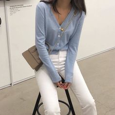 Pale Blue Clothes, Pale Blue Jeans Outfit, Blue Minimalist Outfit, Light Blue Outfit Casual, Cream And Blue Outfits, Light Blue Sweater Outfit Winter, Blue Korean Outfit, Outfit Light Blue Jeans, Light Blue And White Outfit