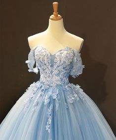 Quinceanera Baby Blue Dresses, Blue Sweetheart Neckline Dress For Debutante Ball, Blue Gown With Sweetheart Neckline For Spring, Blue Spring Gown With Sweetheart Neckline, Light Blue Dress With Sweetheart Neckline For Prom Season, Light Blue Sweetheart Neckline Dress For Banquet, Blue Lace Dress For Debutante Ball, Light Blue Floor-length Gown For Debutante Ball, Blue Lace Bodice Dress For Prom Season