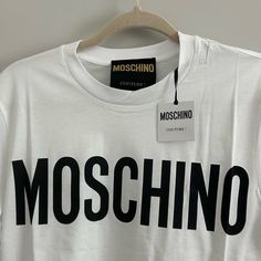 Moschino Couture Xxs Brand New With Tags Casual Spring T-shirt With Logo Detail, Classic Logo Print T-shirt For Spring, Spring Casual T-shirt With Logo Detail, Spring Cotton Tops With Logo Detail, Casual Cotton Tops With Designer Logo, Summer Cotton Tops With Logo Detail, Relaxed Fit Top With Logo Detail For Spring, Spring Short Sleeve Tops With Logo Detail, Spring Short Sleeve Tops With Logo