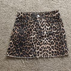 Only Worn Once! Like Brand New Super Cute Skirt! Long Cheetah Skirt, Cheetah Print Skirt, Skirts Cute, Cute Cheetah, Cheetah Skirt, Leopard Print Skirt, Cute Skirt, Zara Skirts, Print Skirt