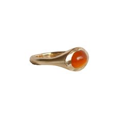 EYE-CATCHING WHAT IT IS: Orange Coromandel Carnelian Small Oval Ring WHY IT’S SPECIAL: Courtney's distinctive, minimalist designs, allow the gemstones of New Zealand to shine The rounded cabochon holds the light and color of the Carnelian to allow a beautiful glow GOOD TO KNOW: Orange Carnelian from Coromandel, New Zealand 9K gold WHY WE LOVE COURTNEY MARAMA: Inspired by her rich heritage and her environmental values, Courtney thoughtfully hand makes everything in her Waikato studio with this et Orange Rings, College Things, Orange Ring, Pippa Small, Orange Carnelian, Carnelian Ring, Minimalist Designs, Oval Ring, Good To Know