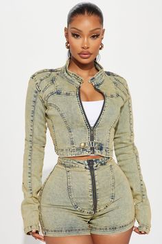 Tagging Along Stretch Denim Moto Jacket - Medium Wash | Fashion Nova Club Attire, Look Jean, Preformance Outfits, Fashion Nova Outfits, Lit Outfits, Vintage Denim Jacket, Denim Jacket Women, Casual Dinner Outfit, Cute Simple Outfits