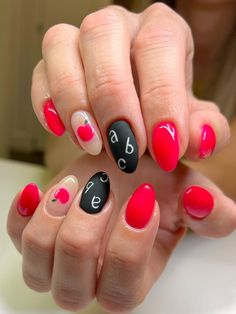 Nail Art Inspiration to Elevate Your Teacher Style - WomenSew Nails For Teachers, Teacher Nail Art, Teacher Nails, School Nail Art, August Nails, Back To School Nails, Nails Easy, School Nails, Almond Acrylic Nails