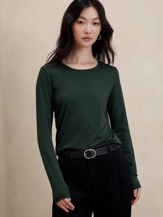 Timeless T-Shirt | Banana Republic Factory Versatile Solid Color T-shirt For Fall, Versatile Solid T-shirt For Fall, Versatile Solid Color Fall T-shirt, Basic Fall T-shirt For Workwear, Basic Fall T-shirt For Work, Green Tops With Shirttail Hem For Fall, Green Shirttail Hem Top For Fall, Green Crew Neck Top For Work, Solid Color T-shirt For Fall Layering