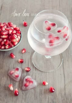 Heart Ice, Healthy Valentines, Valentines Day Food, Valentine's Day Recipes, Valentines Food, Pomegranate Seeds, V Day