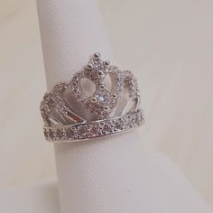 Beautiful Crown Shaped Silver Ring With Crystal Stone Rings Crown, Unique Diamond Rings, Crown Ring, 7 Rings, Crystal Stone, Ring Size 7, Womens Jewelry Rings, Stones And Crystals, Diamond Rings