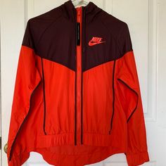 Nike Women's Red And Maroon Retro/Vintage-Styled Windbreaker Jacket, Size S. This Is Not Vintage (Purchase In Or Around 2017) But It's Meant To Give Off That Vintage/Retro Look. This Is Brand New With Tags! A35 Red Vintage Windbreaker For Winter, Red Windbreaker For Fall Streetwear, Red Vintage Track Jacket For Winter, Vintage Red Track Jacket For Winter, Red Vintage Winter Track Jacket, Vintage Red Long Sleeve Track Jacket, Casual Red Nike Windbreaker, Red Sporty Windbreaker For Fall, Retro Red Windbreaker With Pockets