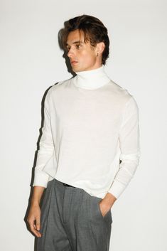 A utilitarian classic updated with modern minimalism. The Norton Turtleneck is precisely tailored with a relaxed body and fitted sleeves to achieve an effortless, loose elegance. Constructed in an ultra-fine merino wool, it's breathability and drape allows for it to be layered or worn as a statement alone. More and less in practice. Fitted Sleeves, Fitted Turtleneck, More And Less, Vintage Fits, Modern Minimalism, New Product, Merino Wool, Wool Blend, Product Launch