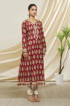 Shop for Peenacolada Maroon Cotton Kalamkari Paisley Print Anarkali for Women Online at Aza Fashions Chanderi Long Sleeve Anarkali Set With Block Print, Anarkali Long Sleeve Kaftan With Printed Motifs, Long Sleeve Chanderi Anarkali Set With Block Print, Anarkali Style Long Sleeve Printed Kaftan, Festive Straight Kurta Lawn Suit With Kalamkari Print, Semi-stitched Long Sleeve Kurta With Kalamkari Print, Diwali Kalamkari Print Long Sleeve Palazzo Set, Navratri Festive Lawn Suit With Kalamkari Print, Festive Navratri Lawn Suit With Kalamkari Print