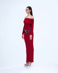 They will all be hot for you in this burgundy maxi dress 😜 With an off-shoulder design and folded overlay - this piece, made from stretch jersey fabric, is the epitome of chic allure ❤️ Fall Evening Off-shoulder Maxi Dress, Fall Off-shoulder Evening Maxi Dress, Chic Off Shoulder Maxi Dress For Night Out, Fall Off-shoulder Maxi Dress For Evening, Chic Off-shoulder Fitted Floor-length Dress, Chic Fitted Floor-length Off Shoulder Dress, Burgundy Bodycon Dress For Evening, Chic Maxi Off-shoulder Dress For Date Night, Burgundy Stretch Dress For Evening