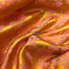 Dress Fabrics, Mulberry Silk Fabric, Body Milk, Pink Floral Pattern, Fabric Suppliers, Brocade Fabric, Natural Silk, Sewing Gifts, Silk Material