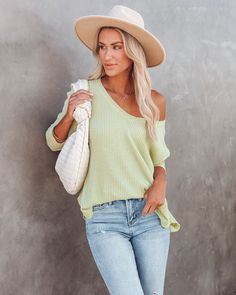 Best Seller Relaxed Fit 64% Polyester. 32% Cotton and 4% Spandex Hand Wash Cold. Dry Flat Rounded V-Neckline Sleeves Rounded Hemline Knit Fabrication No Closures Not Lined //Best Seller// New Color// The Between Us Thermal Knit Top is a fan fave for the season in its comfy lime green hue fit with a rounded v-neckline and long sleeves.Styled with: Rocky Mountain Hat. Gabi Hoops. Chloe Mini Necklace. Mosaic Coin Necklace. Simple Bangle. Harper Handbag. Jeanne Denim. and Shirley Mule.---SIZE A... Off Shoulder Evening Gown, Mountain Hat, Simple Bangle, Mini Necklace, California Casual, Between Us, Mini Skater Dress, Trendy Tshirts, Skirts With Pockets