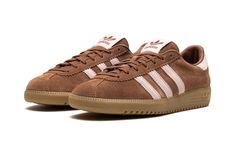 Adidas BRMD WMNS "Sandy Pink" Best Adidas Shoes Women, Brown And Pink Adidas, Adidas Shoes Pink, Pink Sambas, Brown Samba, Pink Adidas Shoes, Clothes Wishlist, Shoe Wishlist, Stadium Goods