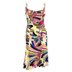 Check out this item from 1stdibs! F/W 2002 Gianni Versace by Donatella Runway Psychedelic Print Sleeveless Dress: https://www.1stdibs.com/id-v_14934872 Versace Donatella, Cupcake Princess, Carmen Kass, Green Knit Dress, Lunch Dresses, 00s Style, Versace Print, Outfit Pieces, Versace Runway