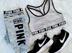 VSX PINK workout clothes for women | Sport bras | Tights | Workout shorts @ http://www.FitnessApparelExpress.com Pink Gym Set, Workout Clothes Nike, Pink Gym, Victoria Secret Pink Bras, Michelle Lewin, Nike Free Run, Workout Attire, Nike Free Shoes, Nike Free Runs