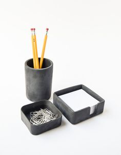 Desk Accessories Set - Post-It Holder - Pen Cup - Desk Organizer - Desk Set - Minimalist - Cement - Office Organizer - Paper Clip Holder - Modern - Home Office3 Piece Concrete Desk Accessories Set - a modern and functional addition to your home office, desk, or workspace! This set includes a Pen Cup, Sticky Note Holder, and Accessory Tray (great for holding paper clips, push pins, coins, keys, and other miscellaneous trinkets.) Dimensions: Pen Cup: 4 inches tall, 2.5 inside diameterPost It Holde Cement Home, Paper Clip Holder, Post It Holder, Office Organization At Work, Office Organizer, Desk Organizer Set, Pencil Cup, Office Paper, Cement Crafts