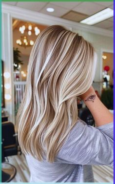 These helpful hair hacks and hair growth tips will help you grow your hair fast in no time! Whether you’re using coconut oil, castor oil, or are avoiding using shampoo all together - these DIY hair growth tips will help you reach those hair goals fast! #hairgrowth #longhair #longhairdontcare #growhair #haircare #haircaretips Caramel Blonde Highlights On Blonde Hair, Blonde Hair With Subtle Color, Caramel Hair And Blonde Highlights, Dark Blonde And Light Blonde Highlights, Blonde With Caramel Lowlights Honey, Blonde And Caramel Highlights On Blonde, Platinum Blonde Hair With Caramel Lowlights, Mid Length Hair With Layers Blonde Highlights, Blonde Hair Coloring Ideas