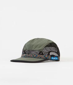 Description Kavu Trailrunner Cap Kavu Trailrunner Cap in Moss. A 5 panel headwear style constructed from water resistant polyester and mesh side panels, Kavu has updated their signature Strap Cap design to suit the needs of those who enjoy trail running and active pursuits. The bill is slightly curved with a flexible finish and black underside whilst around the base of the crown a patterned nylon tubular webbing panel adds decoration and continues around the reverse where it becomes an adjuster Conceptual Fashion, Cycling Cap, Sun Protection Hat, Classic Outdoor, Peaked Cap, South West, Trail Running