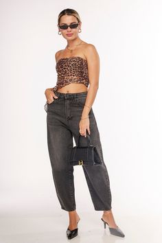 90s Baggy, Leopard Top, Relaxed Jeans, Charcoal Color, Oversized Sweater, Baggy Jeans, Baggy Fits, Quality Fashion, Model Height