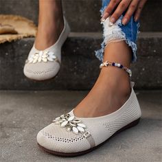 Category:Slip-Ons,Flats; Upper Materials:Tissage Volant,Mesh; Season:Fall,Summer,Spring; Heel Type:Flat Heel; Gender:Women's; Toe Shape:Round Toe; Style:Minimalism,Casual; Heel Height(inch):<1; Outsole Materials:MD (Phylon); Occasion:Outdoor,Daily; Closure Type:Loafer; Pattern:Solid Color; Listing Date:06/09/2023; Production mode:External procurement; 2024 Trends:Flyknit Shoes,Plus Size,Comfort Shoes,Barefoot shoes; Foot Length:; Foot Width:; SizeChart1_ID:2:184043; Size chart date source:Provid Orthopedic Shoes Stylish, Elegant Heels, Shoes Stand, Orthopedic Shoes, Summer Flats, Barefoot Shoes, Casual Flats, Loafers For Women, Primavera Estate