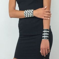 Geometric Black & White Crystal Bracelet Bling Cuff Bracelet - Etsy Greece Trendy Black Party Wristband, Crystal Bangle Cuff Bracelet For Party, Trendy Crystal Bracelets For Party, Trendy Crystal Bracelets With Rhinestones, White Modern Beaded Bracelets, Modern White Beaded Bracelets, Glamorous Crystal Cuff Bracelet For Party, Modern White Beaded Bracelet, Silver Beaded Bracelets With Strap For Party