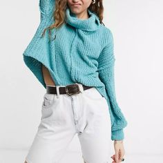 Beautiful New Free People Women's Be Your Funnel Neck Balloon Sleeve Sweater Blue -Aqua Color Size Medium Sweater Photography, Balloon Sleeve Sweater, Teal Sweater, Funnel Neck Sweater, Boxy Sweater, Knit Sleeve, Free People Sweaters, Aqua Color, Hem Style