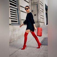 Never Used Mode Monochrome, Red Boots Outfit, Red Knee High Boots, Thigh High Boots Outfit, Over The Knee Boot Outfit, Knee Boots Outfit, High Boots Outfit, Street Style Fall Outfits, Red Boots