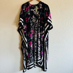 All Items Are In Excellent Like New Condition Or Brand New! Everything In Our Shop Is Hand Selected And Meet Our Standards For Reselling. The Styles We Carry In The Shop: Boho Bohemian Chic Hippie Tie-Dye Spring Summer Athletic Vintage Love Gypsy Fall Autumn Winter Cozy Warm Oversized Slouchy Hippie Yoga 60s 70s 80s 90s Beachy Girly Fun Retro Western Distressed Bright Colorful Rainbow Big Pull Over Loose Tight Travel Wild Band Preppy Casual Knit Comfortable Soft Astec Neon Woodstock Festival Con Casual Black Kimono For Beach Cover-up, Spring Beach Cover-up Black Kimono, Spring Beach Black Kimono, Black Spring Beach Kimono, Spring Beach Kimono In Black, Black Spring Kimono For Beach Cover-up, Black Kimono For Beach Cover-up In Spring, Black Kimono For Spring Beach Cover-up, Black Kimono For Beachwear